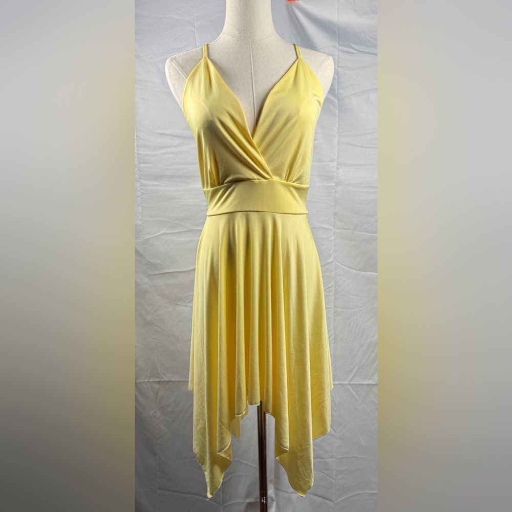(S) THIS IS A FEEL-GOOD DRESS! Plunging V Handkerchief Skirt Sundress